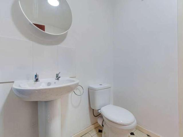 Flat for sale in Salford, Greater Manchester