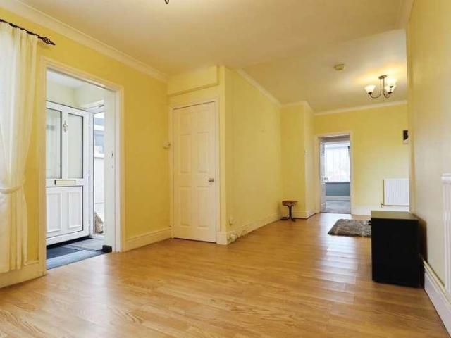 Flat for sale in Porthcawl, Nottage