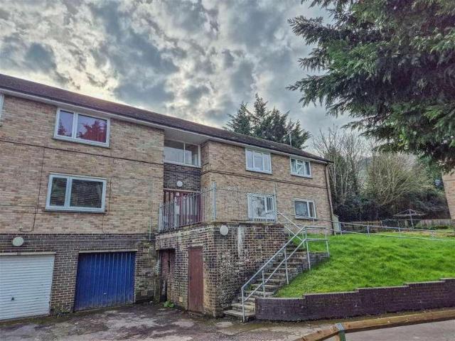 Flat for sale in School House, Gloucestershire