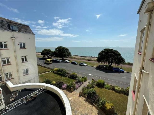 Flat for sale in Clacton-on-Sea, Tendring