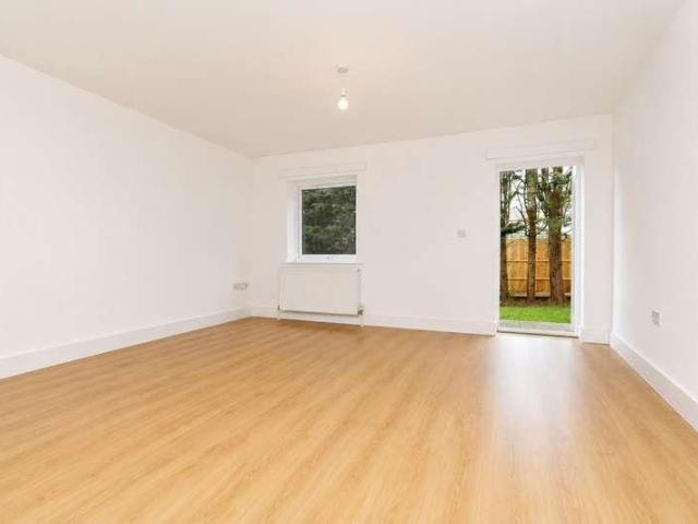 Flat for sale in Hill Park, Fareham