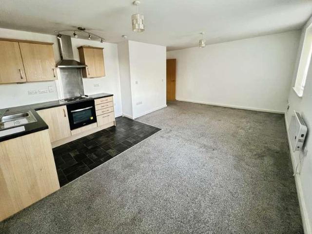 Flat for sale in Prestolee, Lee Bank