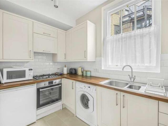Flat for sale in London, Camden Town