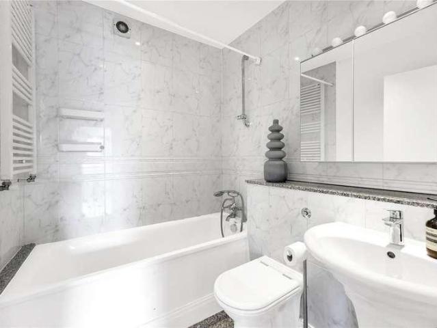 Flat for sale in Clerkenwell, Greater London