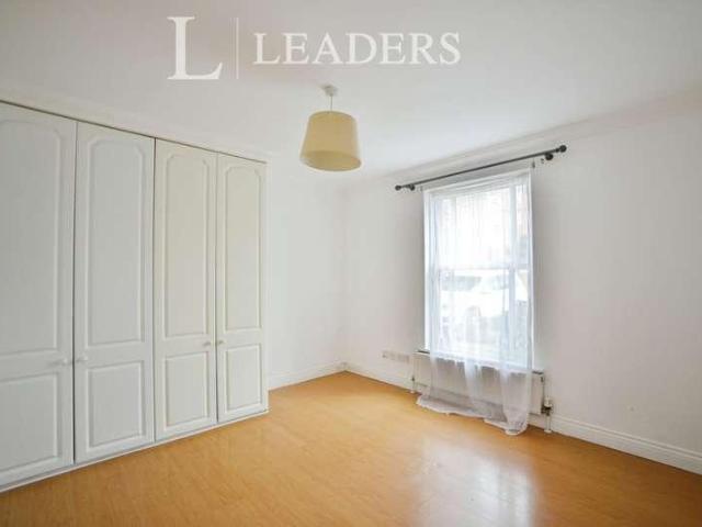 Flat for sale in Moulsham, Chelmsford