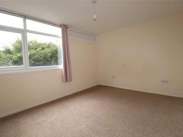 Flat for sale in Horsell, Woking