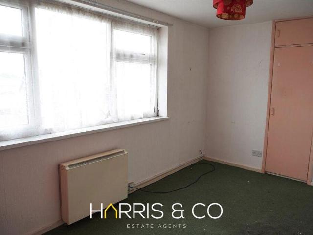 Flat for sale in Larkholme, Wyre