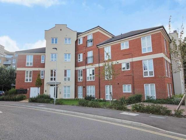 Flat for sale in West Worthing, Worthing