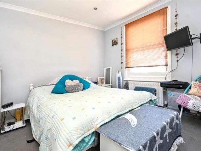 Flat for sale in Upperton, Eastbourne