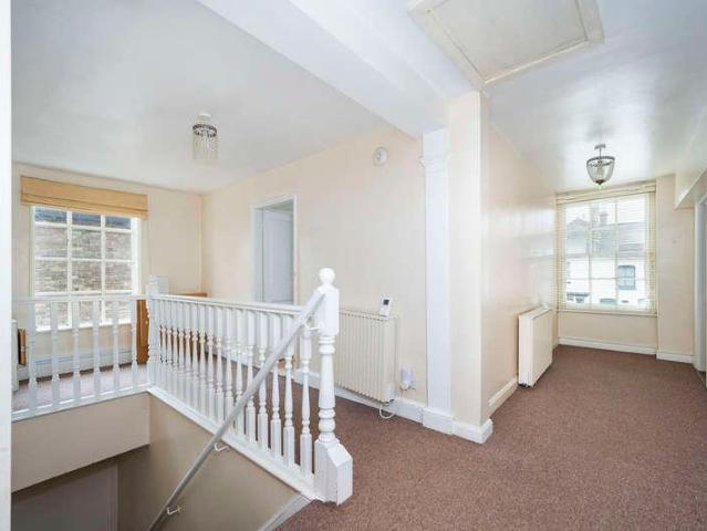 Flat for sale in Chelmondiston, Suffolk