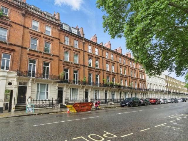 Flat for sale in Fitzrovia, Greater London