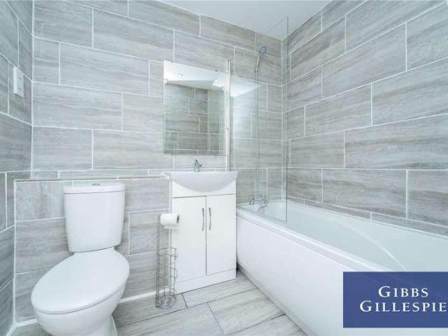Flat for sale in Gould's Green, Greater London