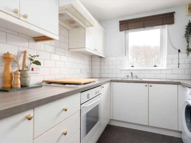 Flat for sale in Dalgety Bay & Hillend, Dalgety Bay