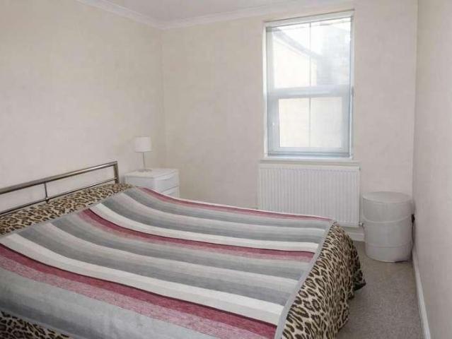 Flat for sale in Gadlys, Aberdare