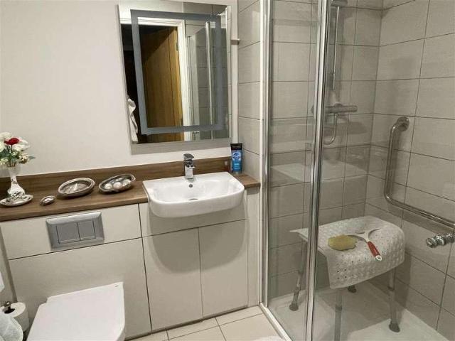 Flat for sale in Fossebridge, Gloucestershire