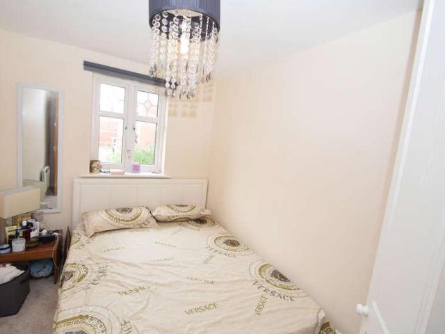 Flat for sale in Georgia, Greater Manchester