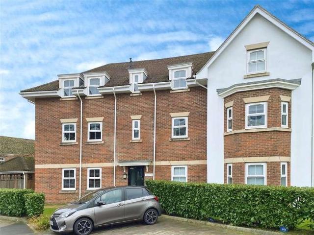 Flat for sale in Wokingham
