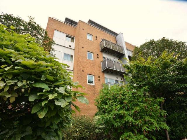 Flat for sale in Besses o' th' Barn, Bury
