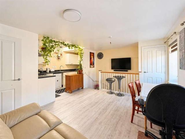 Flat for sale in Meadows View, Eastbourne