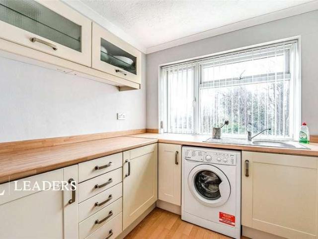 Flat for sale in Wick, Clapham