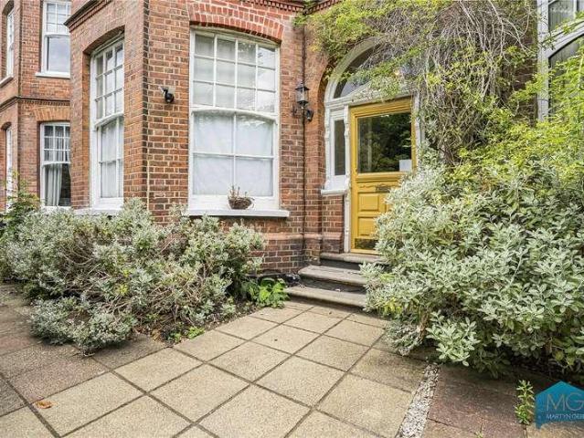 Flat for sale in Muswell Hill, Isle Of Man