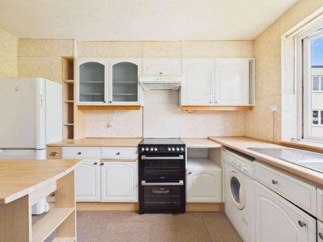 Flat for sale in West Worthing, Worthing