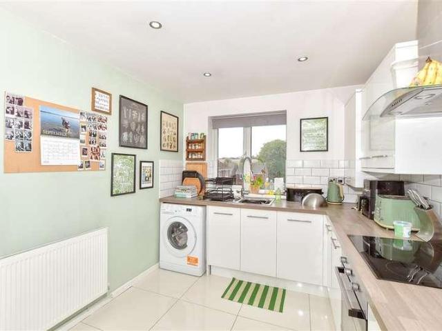 Flat for sale in Bolton Low Houses, Hampshire