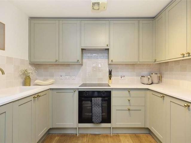 Flat for sale in Wandon Estate, Greater London
