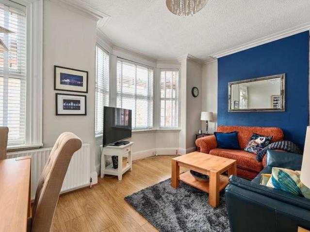 Flat for sale in Brighton & Hove