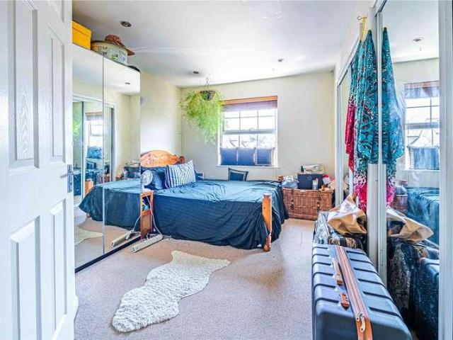 Flat for sale in Pouchen End, Hertfordshire