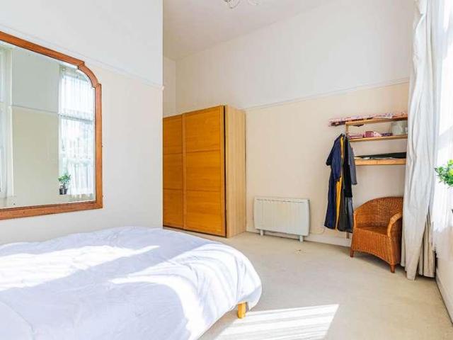 Flat for sale in North Watford