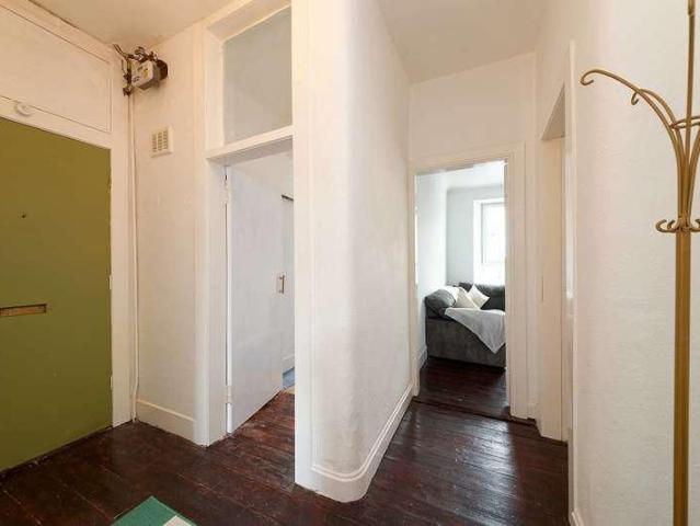 Flat for sale in Helensburgh, Scotland
