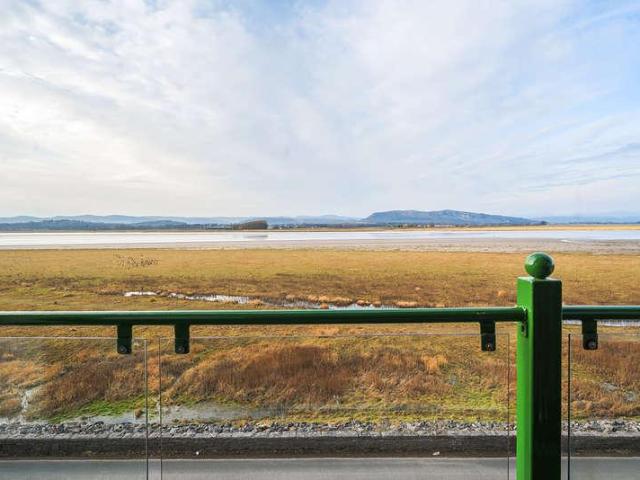 Flat for sale in Slackhead