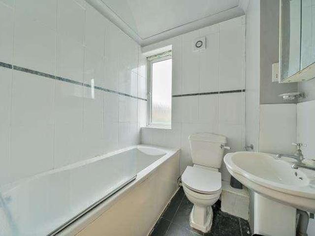Flat for sale in Temple Cowley, Oxford