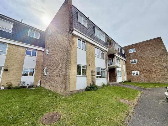 Flat for sale in Hamworthy, Poole