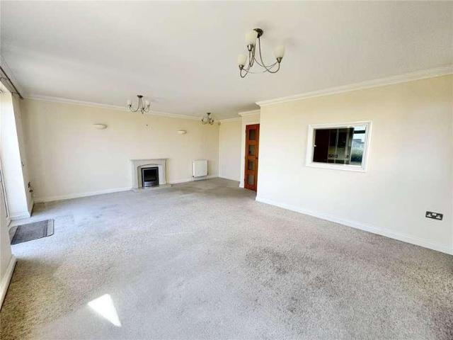 Flat for sale in Old Milton, Ashurst Bridge