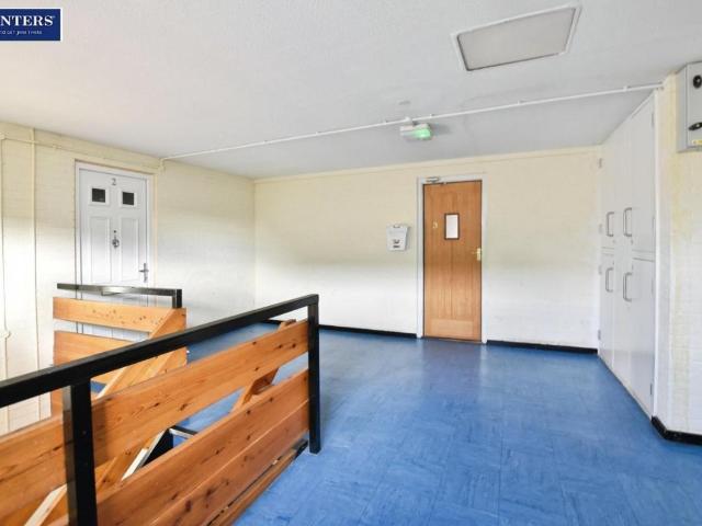 Flat for sale in Westcliff, Dragonby