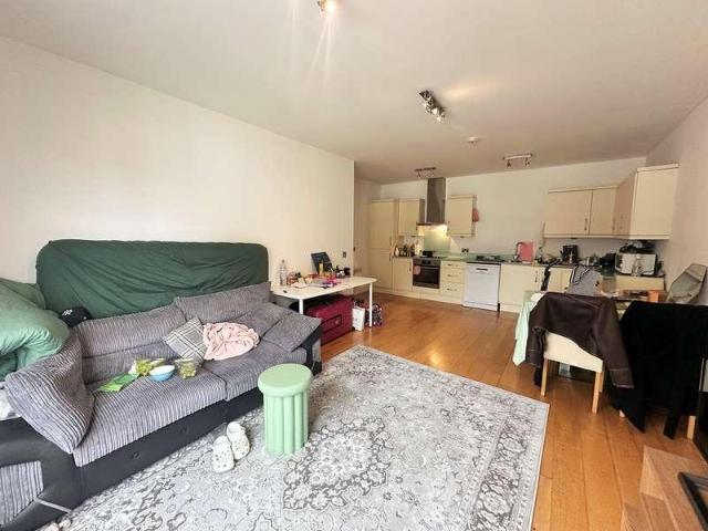 Flat for sale in Round Hill, Brighton & Hove