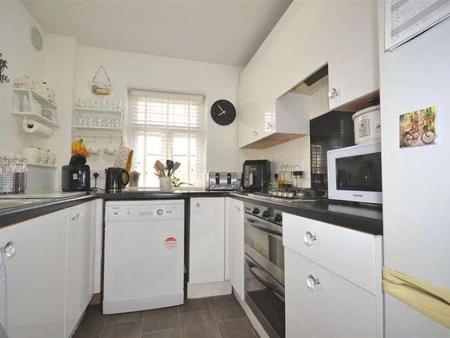 Flat for sale in Fordington