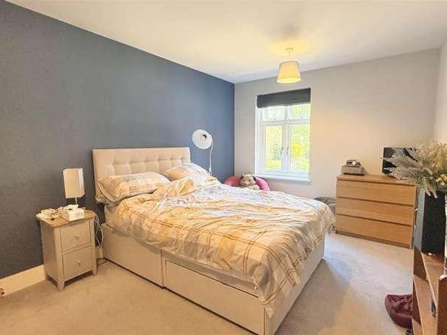 Flat for sale in Wake Green, Birmingham