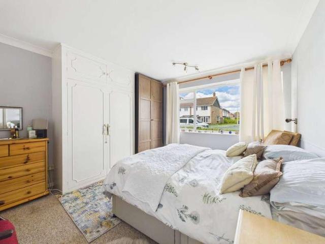 Flat for sale in West Worthing, Worthing