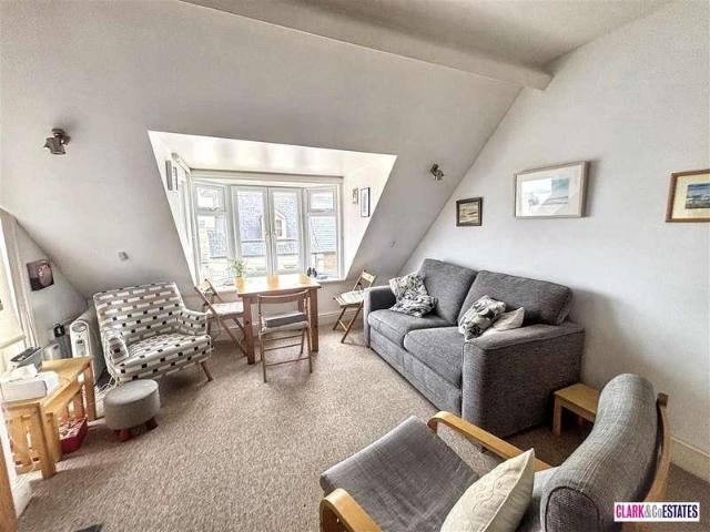 Flat for sale in Budlake, Devon