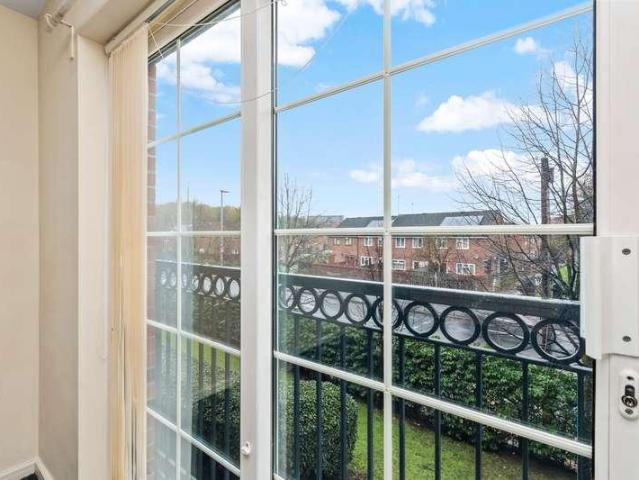 Flat for sale in Fairfield, Warrington
