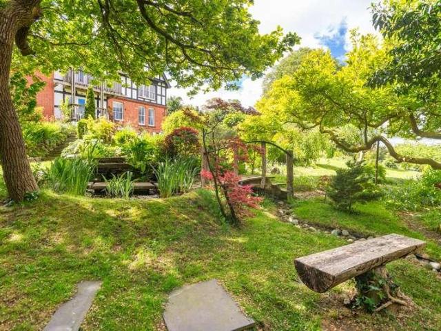 Flat for sale in Upper Bangor, Bangor