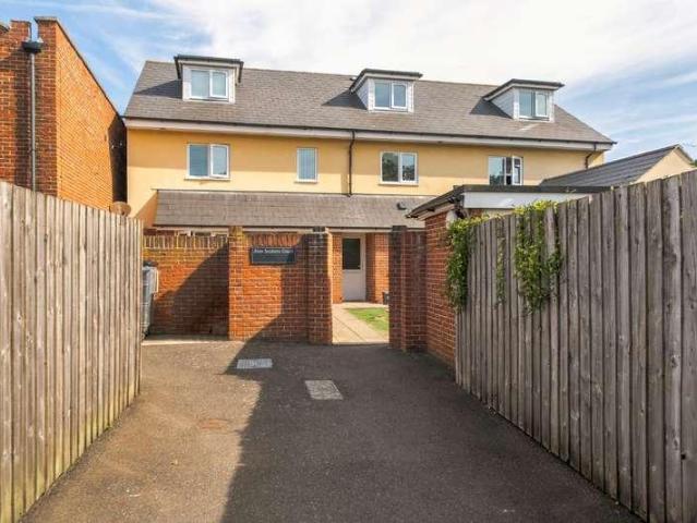 Flat for sale in Buckland, City Of Portsmouth