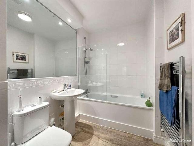 Flat for sale in Ferris Town, Penweathers