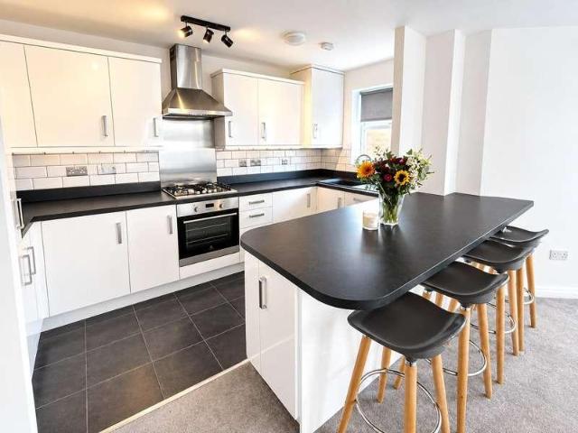 Flat for sale in Wincanton, Somerset