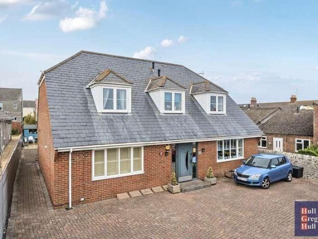 Flat for sale in Portland, East Dorset
