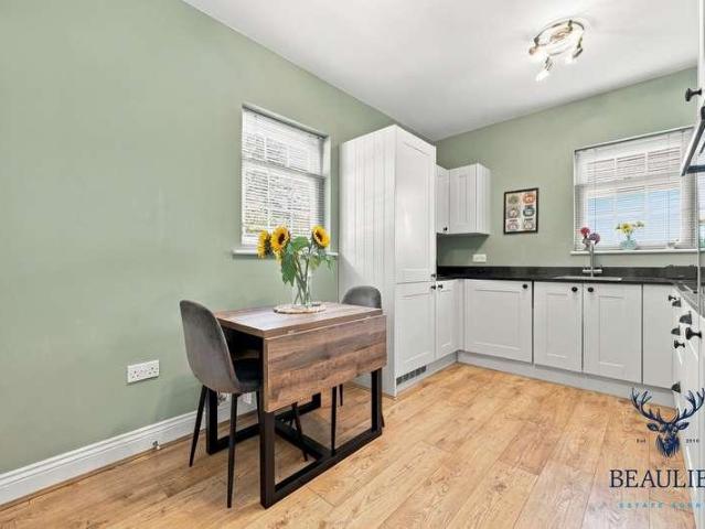 Flat for sale in Chelmer Village, Chelmsford
