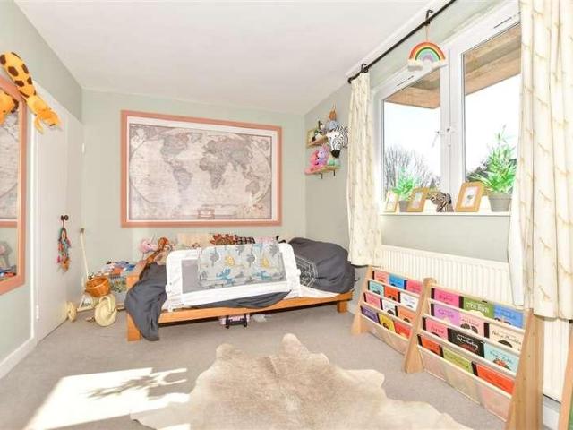Flat for sale in Folkestone